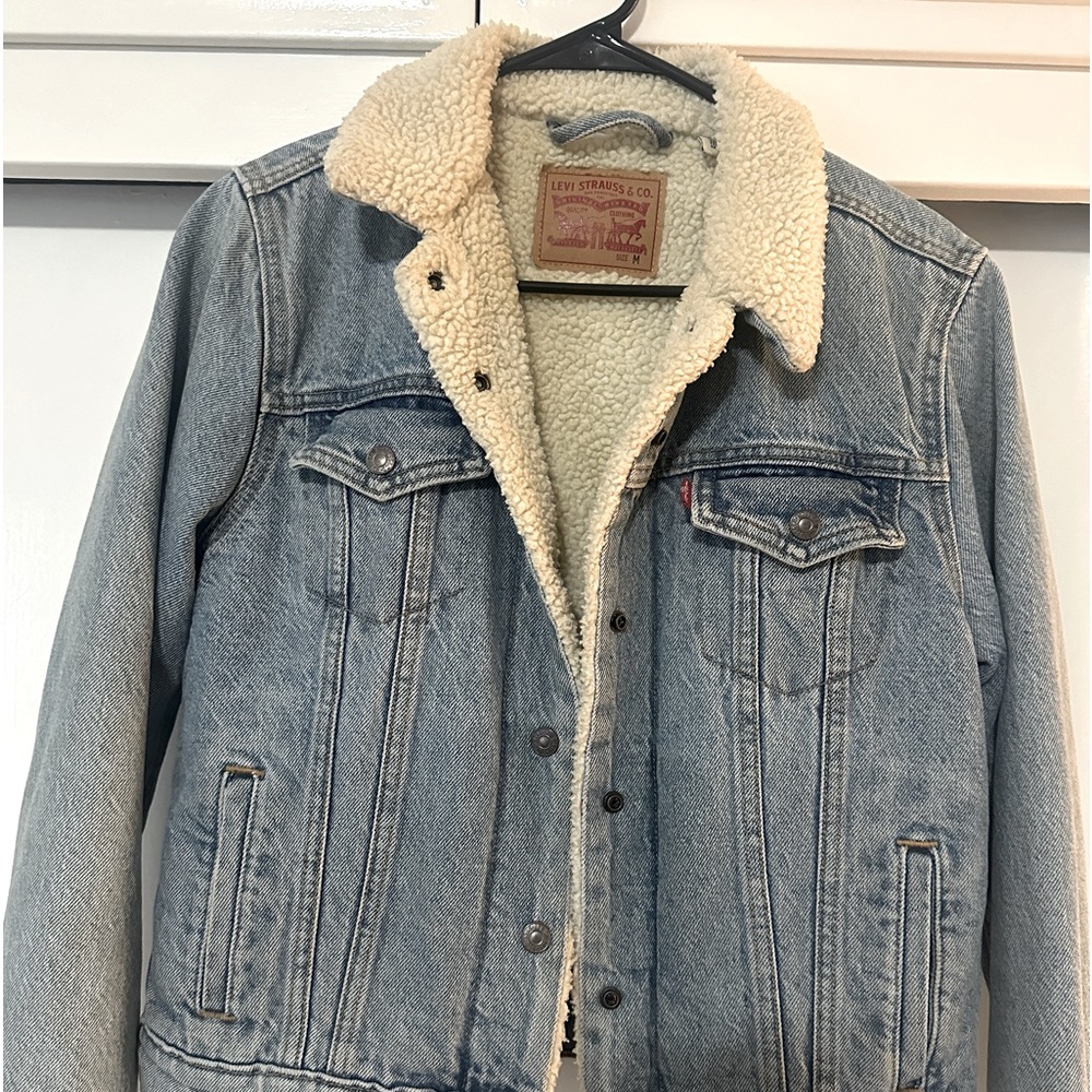 Levi women’s Sherpa jacket